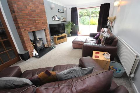 5 bedroom detached house for sale - Staines Close, Nuneaton