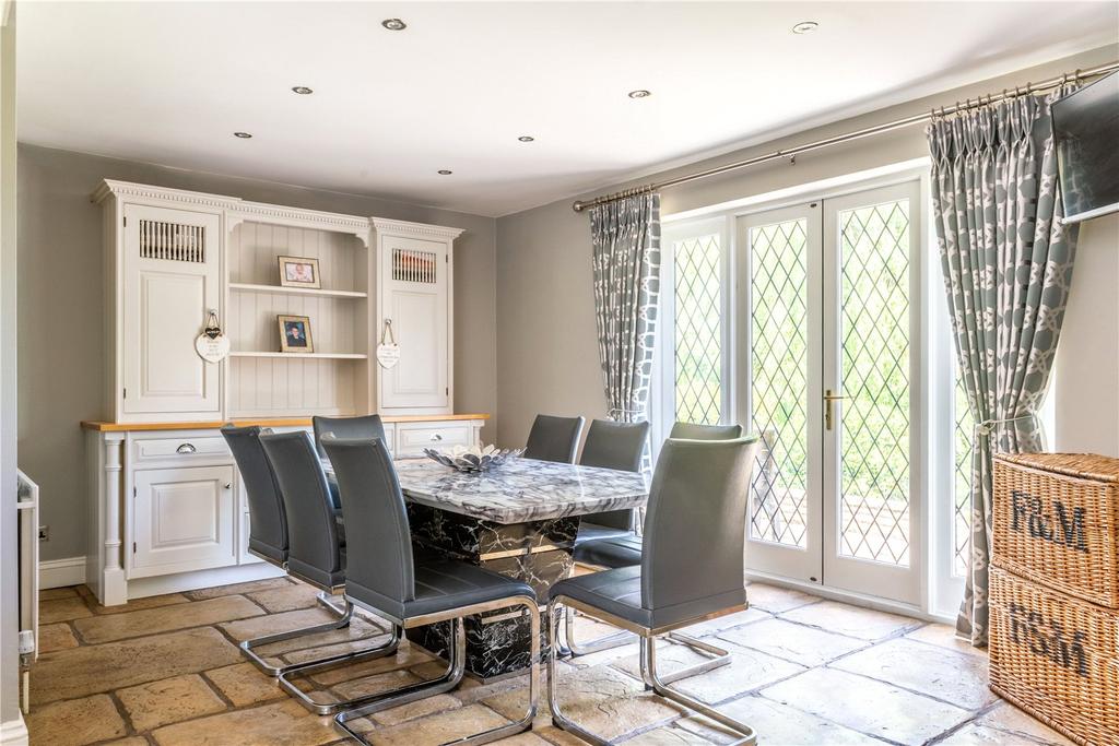 Breakfast Room