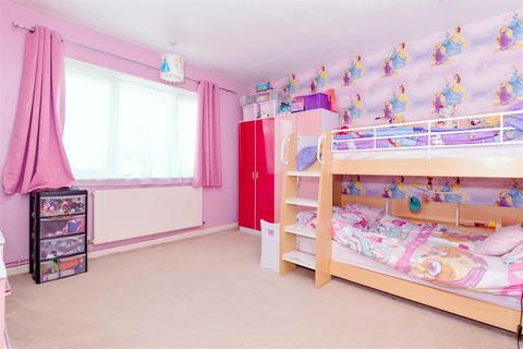114 Alinora Crescent, Goring By Sea, Worthing, BN12 4HJ