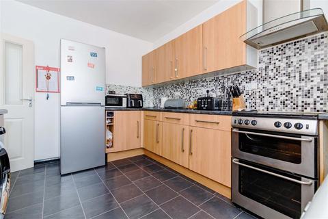 114 Alinora Crescent, Goring By Sea, Worthing, BN12 4HJ