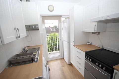 2 bedroom flat for sale - Pentwyn Court, Heol Pentwyn, Whitchurch