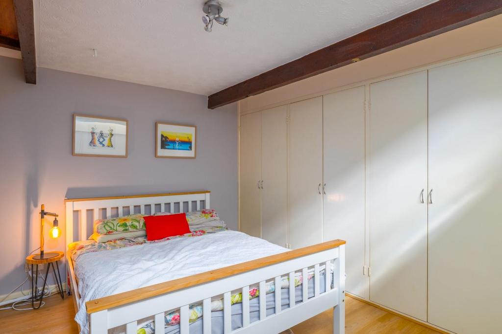 26 Avonvale RD-12.jpg