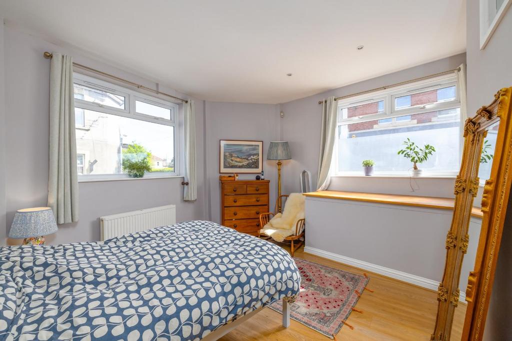 26 Avonvale RD-10.jpg