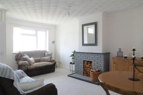 25 Park Way, St Austell, PL25 4HR