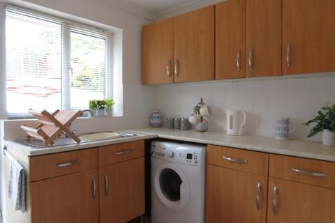25 Park Way, St Austell, PL25 4HR