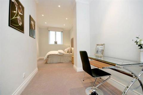 2 bedroom flat for sale, St Johns Building, 79 Marsham Street, Westminster, London SW1P