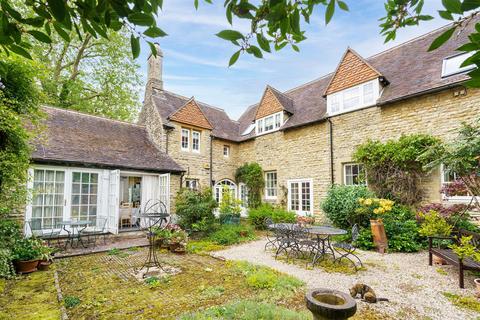 4 bedroom country house for sale - Caversfield, Bicester