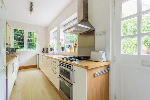 Hill House Allington Park, Bridport, DT6 5DD