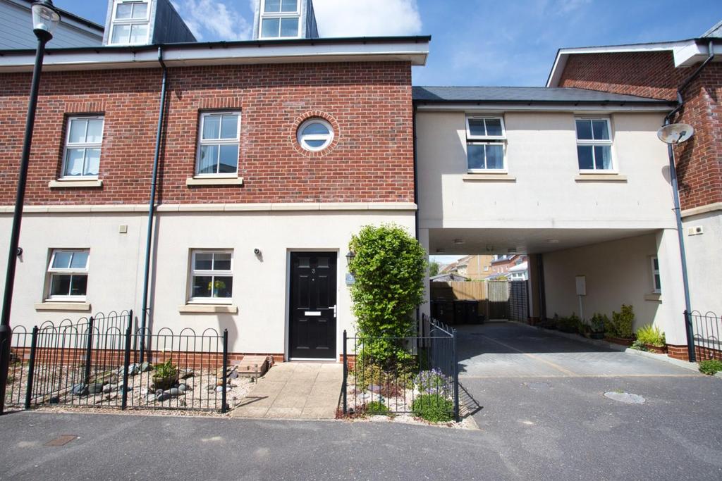 Trafalgar Drive, Walmer, Deal 4 bed terraced house for sale £485,000