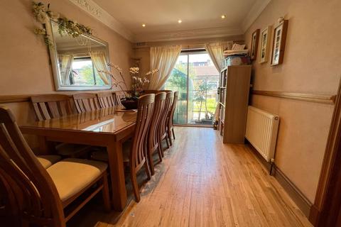 4 bedroom terraced house for sale - Alloa Road, Ilford