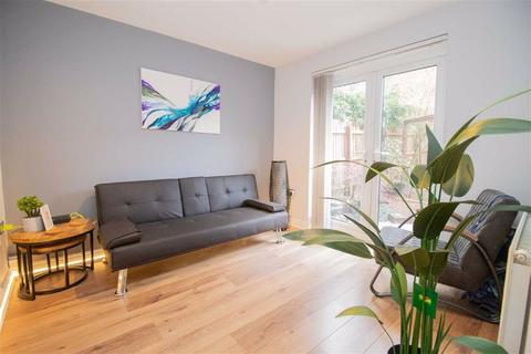67 Brantingham Road, Whalley Range, Manchester, M16 8SA