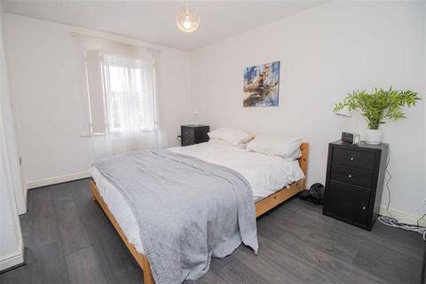 67 Brantingham Road, Whalley Range, Manchester, M16 8SA