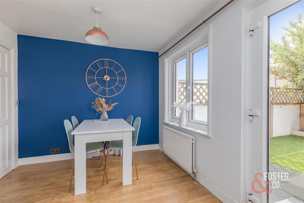 Beech Close, 4-1.JPG