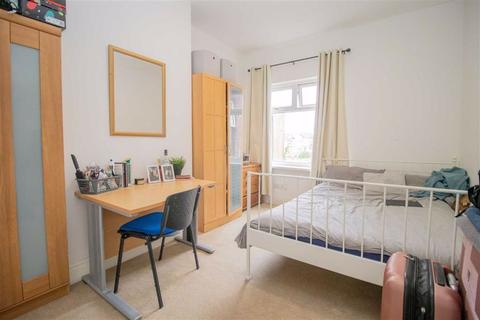 32 Athol Road, Manchester, M16 8QN