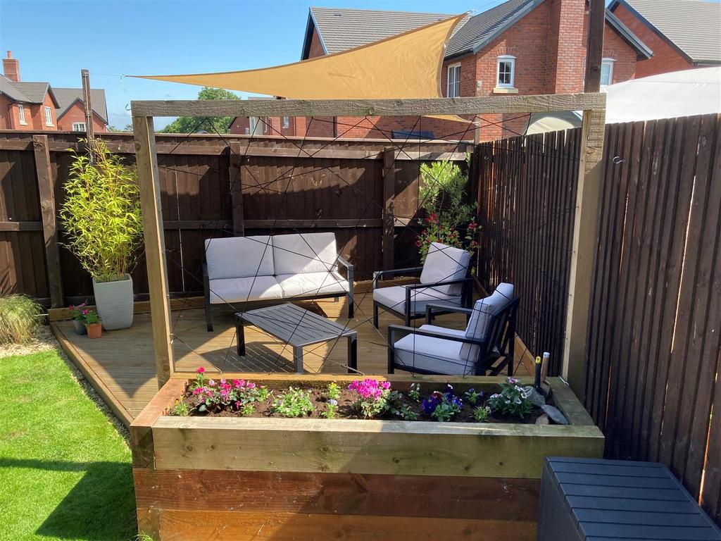 Garden with sun.1.jpg