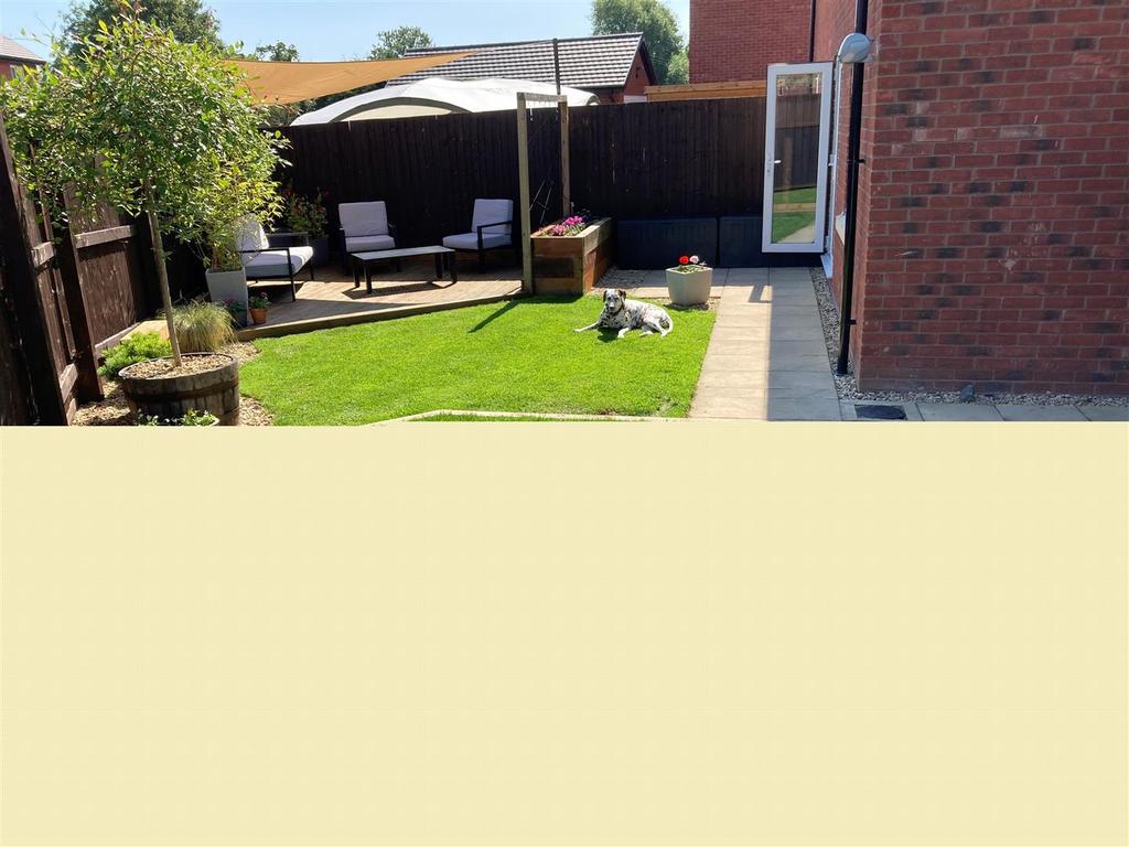 Garden with sun 2..jpg