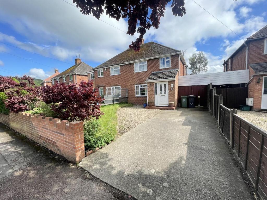 Nympsfield Road, Tuffley, Gloucester 3 bed semidetached house £290,000