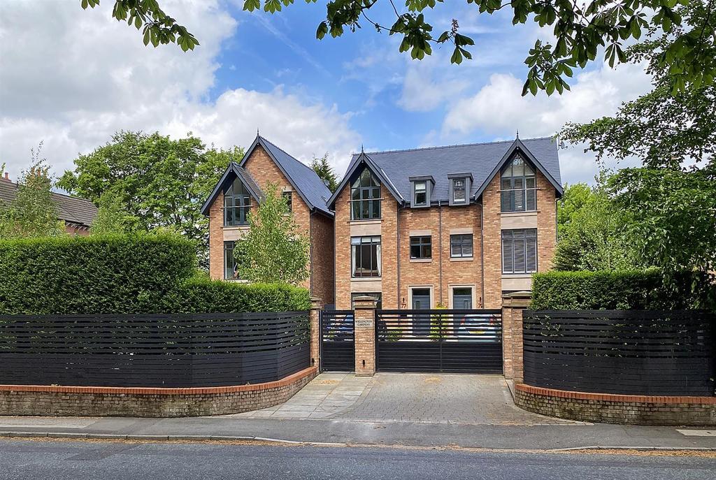 Wellington Road, Timperley, Altrincham 5 bed detached house for sale