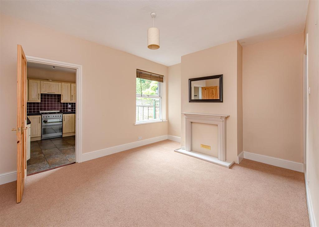 40 Westbourne Road, Penn 2 bed semidetached house £194,950