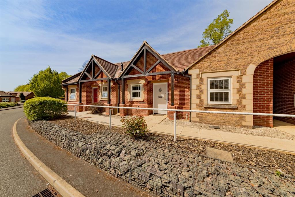 Huntsmans Drive, Oakham 2 bed retirement property £210,000