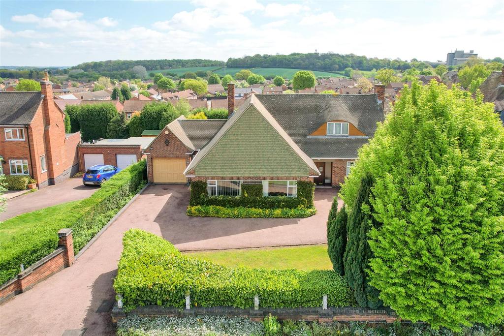 Leicester Road, Shepshed 3 bed bungalow £450,000