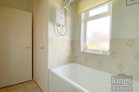 31 Chase Ridings, Enfield, EN2 7QF