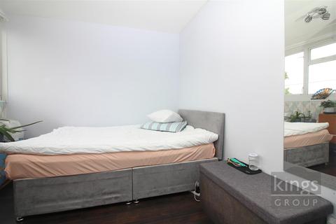 83 Lower Meadow, Harlow, CM18 7RF