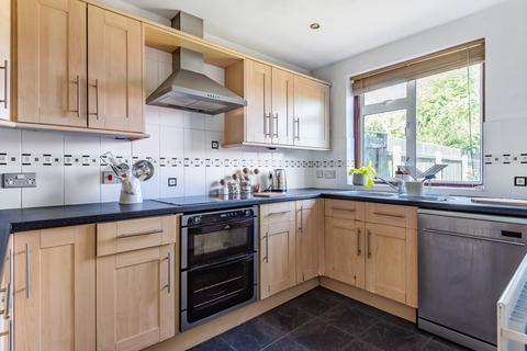4 bedroom semi-detached house for sale - Farrfield, Upper Stratton, Swindon, SN2