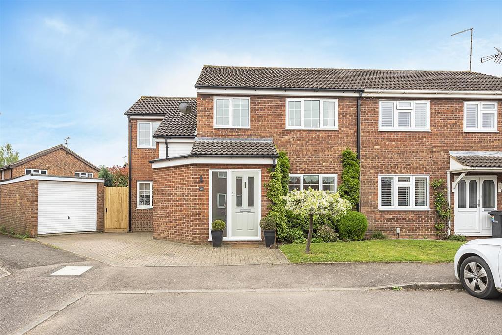 Cranbourne Drive, Harpenden 4 bed semidetached house for sale £725,000