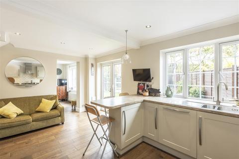 4 bedroom semi-detached house for sale - Cranbourne Drive, Harpenden