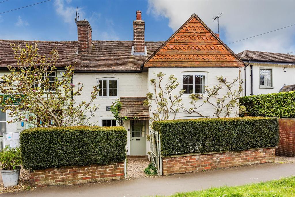 Portsmouth Road, Milford, Godalming 4 bed terraced house £695,000