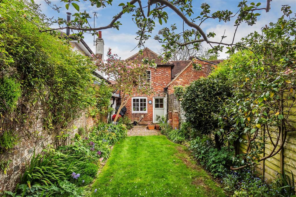 Portsmouth Road, Milford, Godalming 4 bed terraced house £695,000
