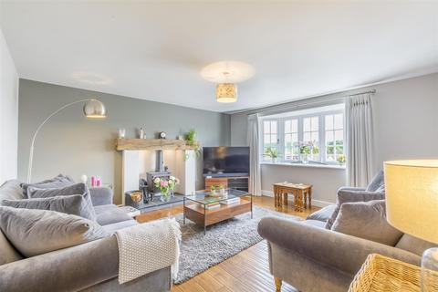 3 Ash Grove, Woodborough, Nottingham, NG14 6DR