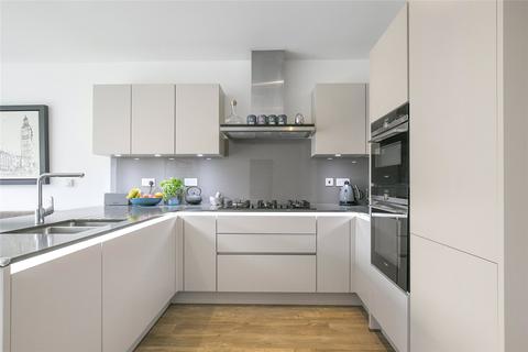 14 Well Grove, London, N20 9BN