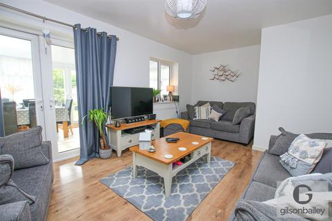 15 Cherry Tree Lane, North Walsham, NR28 0HR