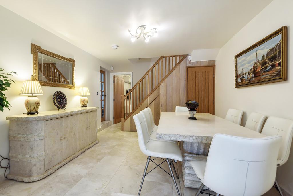 Entrance - Dining