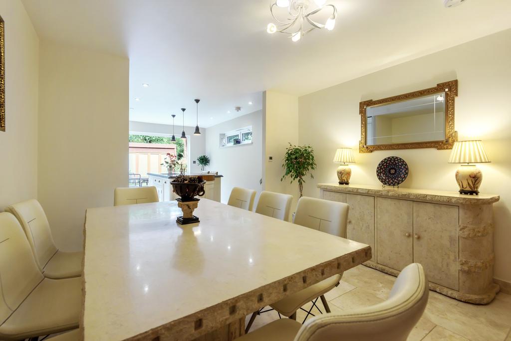 Kitchen-Dining Area