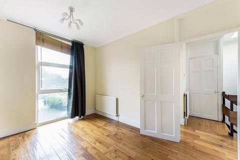 23 Hornby Close, London, NW3 3JL