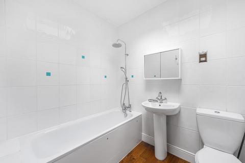23 Hornby Close, London, NW3 3JL