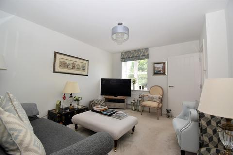 3 bedroom semi-detached house to rent - Yardley Way,  Leamington Spa, CV33
