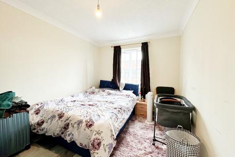 1 bedroom flat to rent, Birchett Road, Aldershot