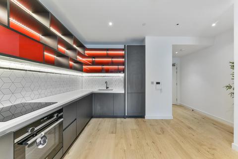 1 bedroom apartment to rent, Defoe House, London City Island, London, E14