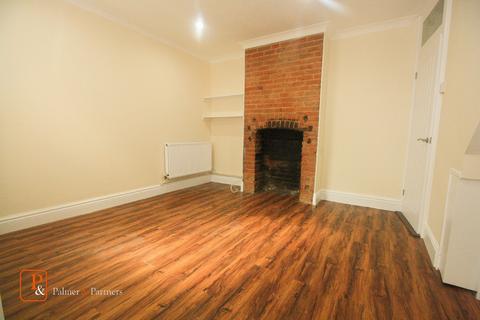 3 bedroom terraced house to rent, Crowhurst Road, Colchester, Essex, CO3