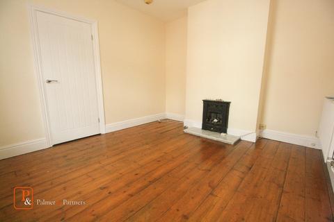 3 bedroom terraced house to rent, Crowhurst Road, Colchester, Essex, CO3