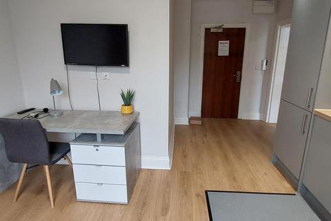 Studio to rent, 26 Guildhall Walk, Portsmouth, PO1