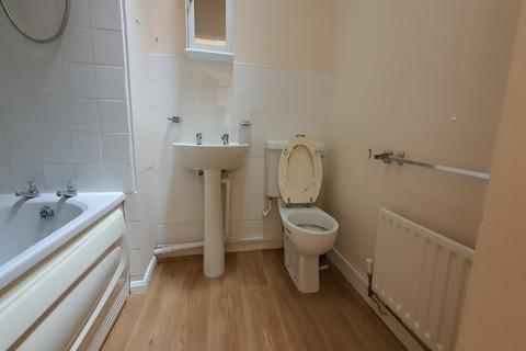2 bedroom apartment to rent - a Marsden Drive, Scunthorpe, Lincolnshire