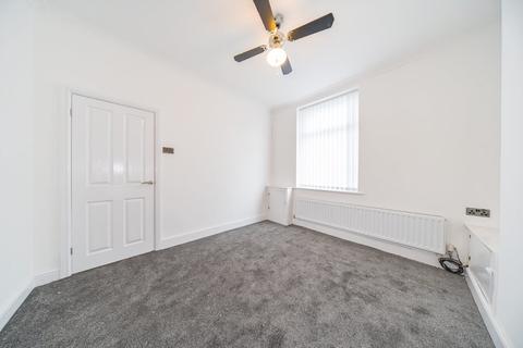 3 bedroom terraced house to rent - Longton Lane,Rainhill,Rainhill,L35 4LQ