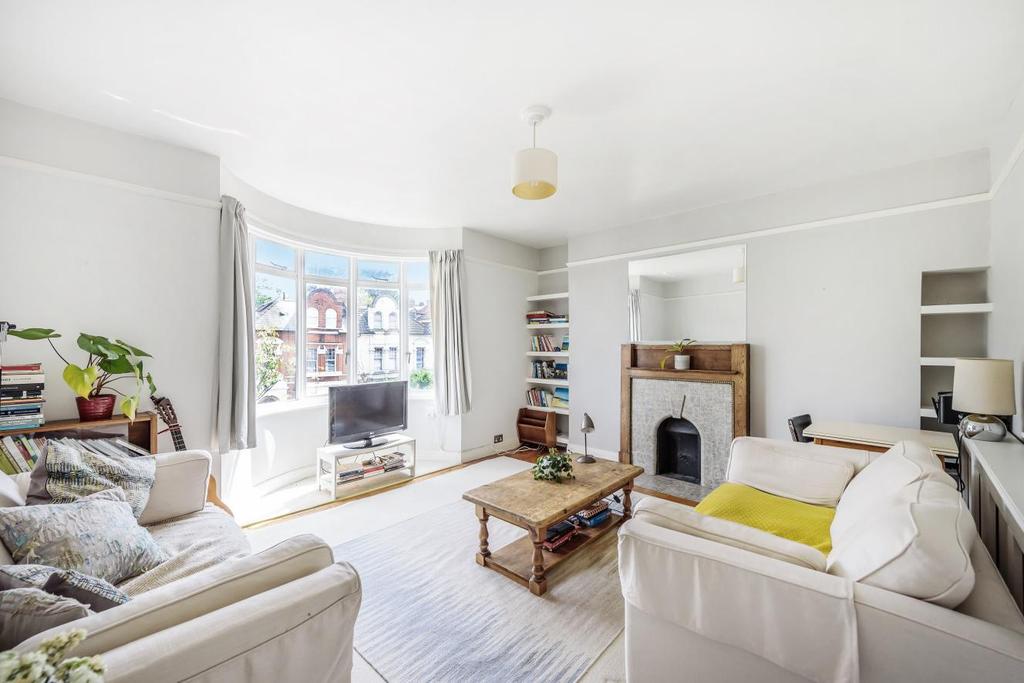 Cecile Park, Crouch End 2 bed flat - £550,000