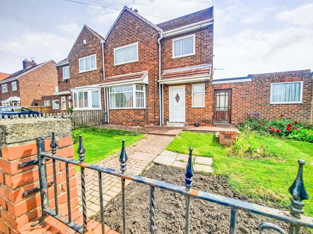 Lynthorpe, Ryhope, Sunderland, Tyne and Wear, SR2 0ES 3 bed semidetached house for sale £149,950