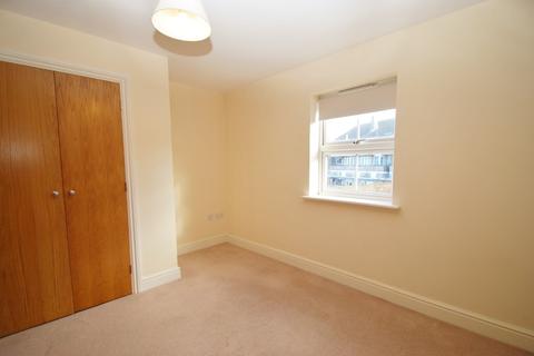 2 bedroom apartment to rent - Metro Court, Station Approach, Amersham, Buckinghamshire, HP6